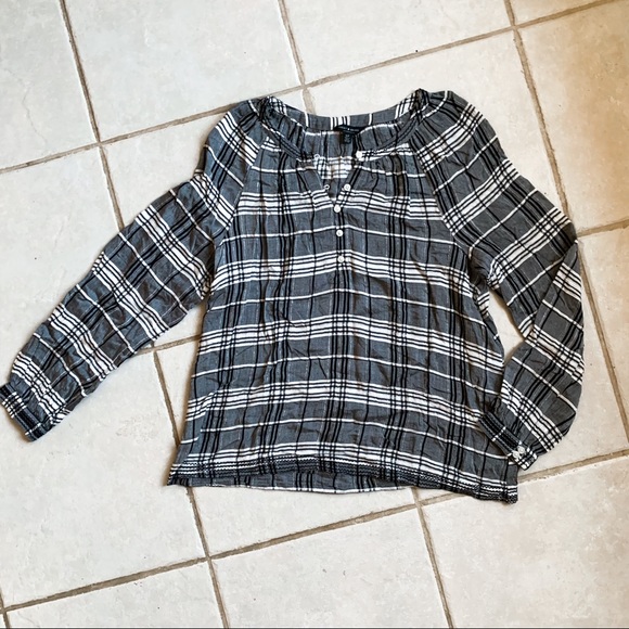 NWOT • Lucky Brand • Gathered-Yoke Button Down Top - Picture 5 of 8